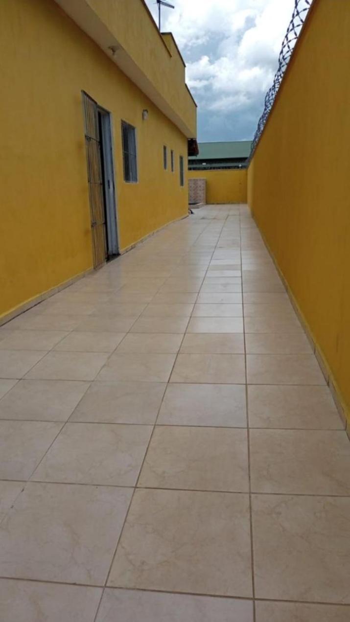 Casa Na Praia Com Piscina Em Itanhaem Exterior photo